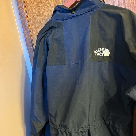 Northface with Goretex men’s XL jacket - Picture 5 of 6